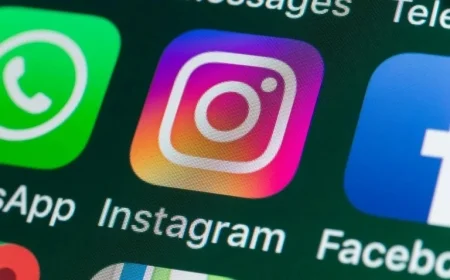 Instagram Alerts Parents to Teens’ Searches on Suicide, Self-Harm Content