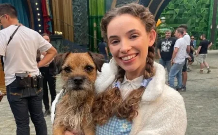 Bethany Weaver Talks ‘Wicked’ Role, Jonathan Bailey’s Look, and Toto’s Leash