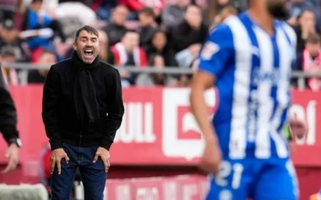 Amid Exit Rumors, Alavés Faces Levante in LaLiga Clash
