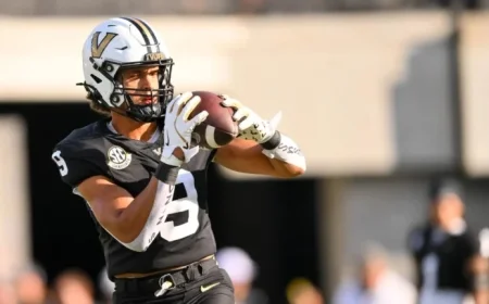 Vanderbilt’s Eli Stowers Sharpens Blocking Skills Post QB Transition