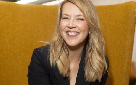 Julie Bélanger Hospitalized