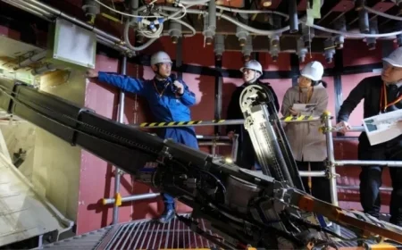 Japan Uses Snake-like Robot for Fukushima Nuclear Debris Removal