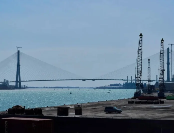 Trump Vows to Block Key Detroit-Canada Bridge Over Trade Dispute