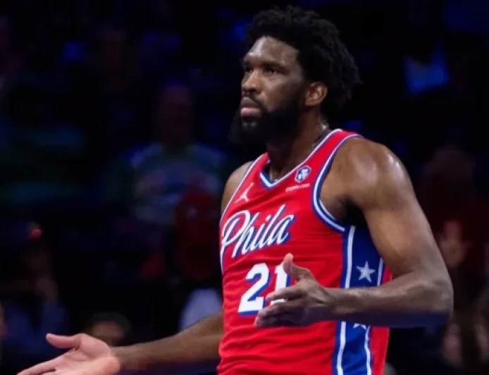 76ers to Reassess Embiid’s Knee Post All-Star Break