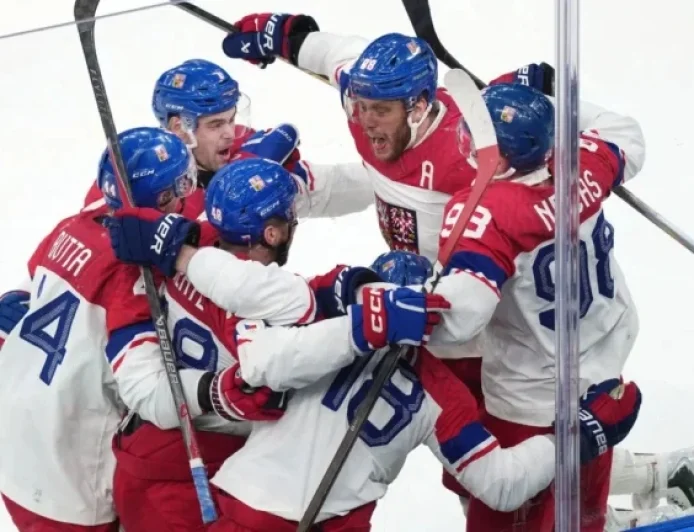 Czechia’s Ondrej Palat Scores Amid Six-Men Error Against Canada