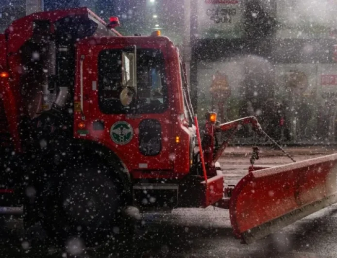 Blizzard Warnings Issued as Major Winter Storm Strikes Northeast