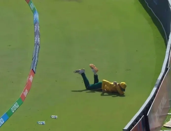 Netizens Criticize Dewald Brevis After Missed Catch Turns Into Six