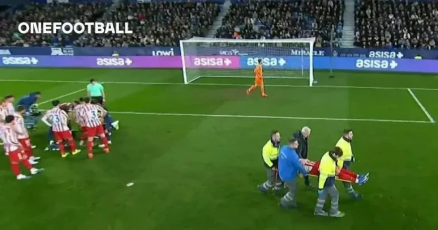 Sørloth Exits Game Injured After Severe Head Clash