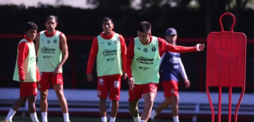 Chivas Announce Squad Changes for Atlético San Luis Clash