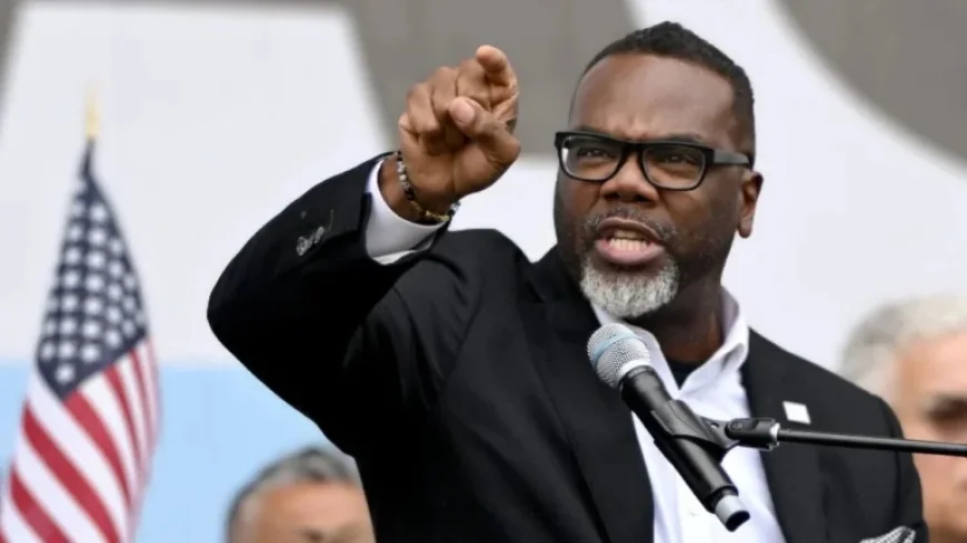 Chicago Mayor Johnson Signs Order to Address ICE Agent Activities