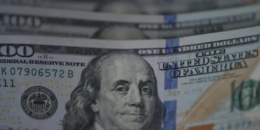 Former Fed President Urges Stable Dollar as U.S. Debt Nears $40 Trillion