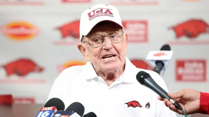 Lou Holtz’s Son Updates on Legend’s Hospice Care Status