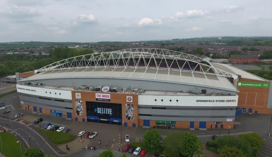 Warriors Face Off in Liam Marshall Testimonial Match