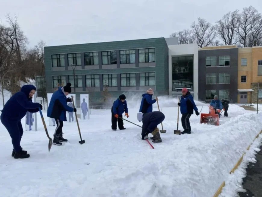 Arlington Schools Closed Monday; Trash Collection Resumes Partially