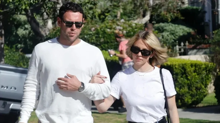 Sydney Sweeney and Scooter Braun Stroll Through Los Angeles