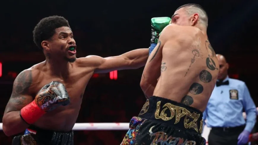 Stevenson Captures Lopez’s Title, Becomes Four-Division Champion