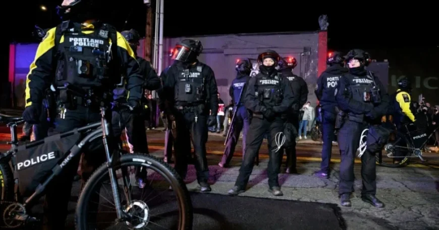 Portland Mayor Demands ICE Exit After Federal Agents Tear Gas Protesters