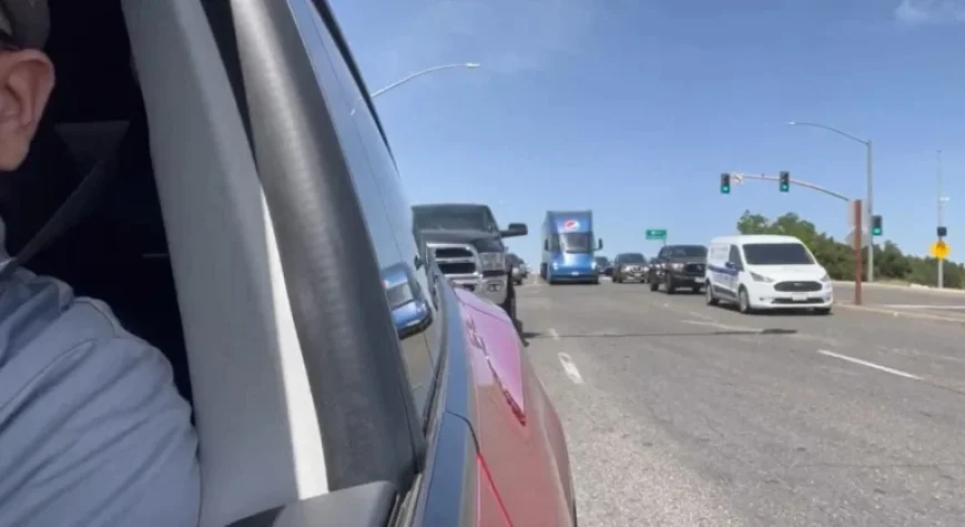 Driver Films Tesla Semi Speeding Through Public Traffic: ‘Exciting Times’