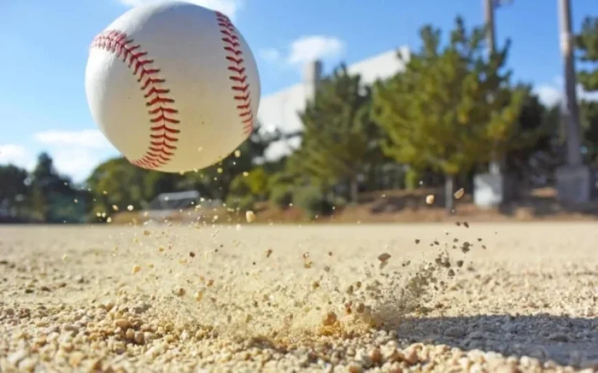 Why Bitcoin Stayed Stable While Gold and Silver Surged