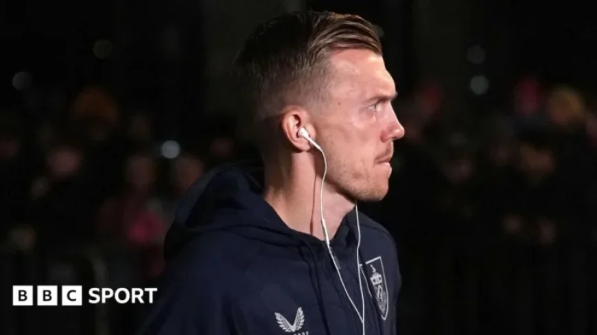 Premier League: Sunderland Faces Burnley – Live Updates, Preview & Team News