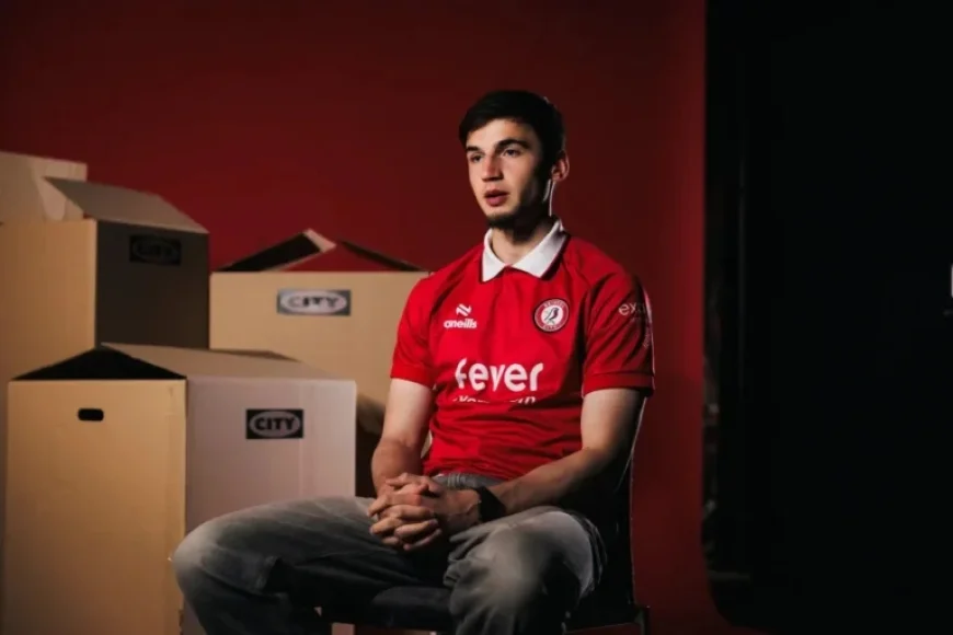 Eile Joins City: A Major Signing Announcement