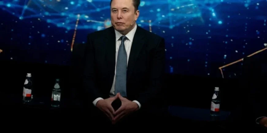 Elon Musk Warns AI Network Moltbook Marks Beginning of ‘The Singularity’