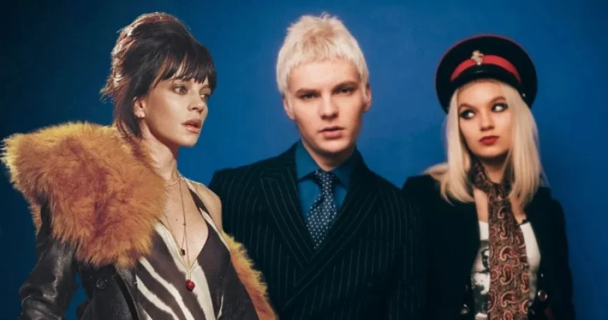 Lily Allen Challenges The Molotovs for Top Chart Position