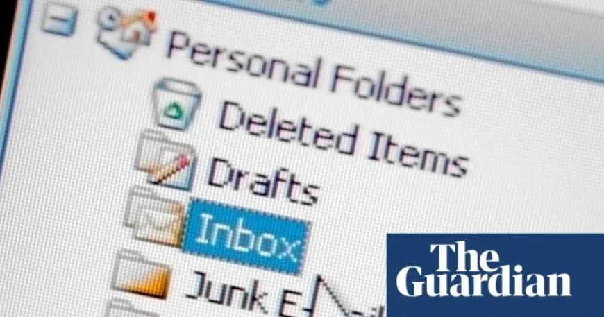 Experts Warn of Risks Amid Viral AI Personal Assistant Breakthrough