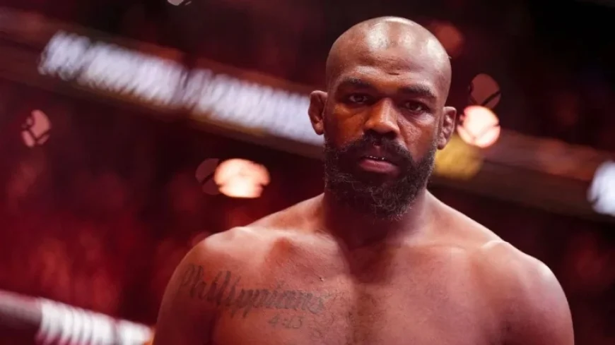 UFC’s Jones Needs Hip Replacement, Aims to Fight at White House