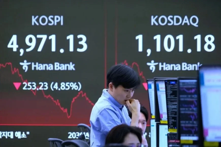 Bitcoin Drops 8% as Tech Sell-Off Drags Kospi Down 4%