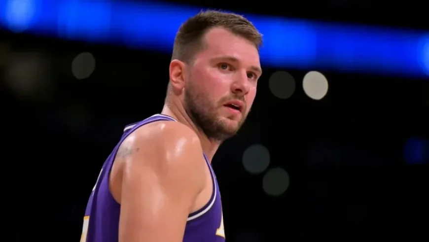 Luka Doncic Injury Forces Exit in Lakers vs. 76ers Game