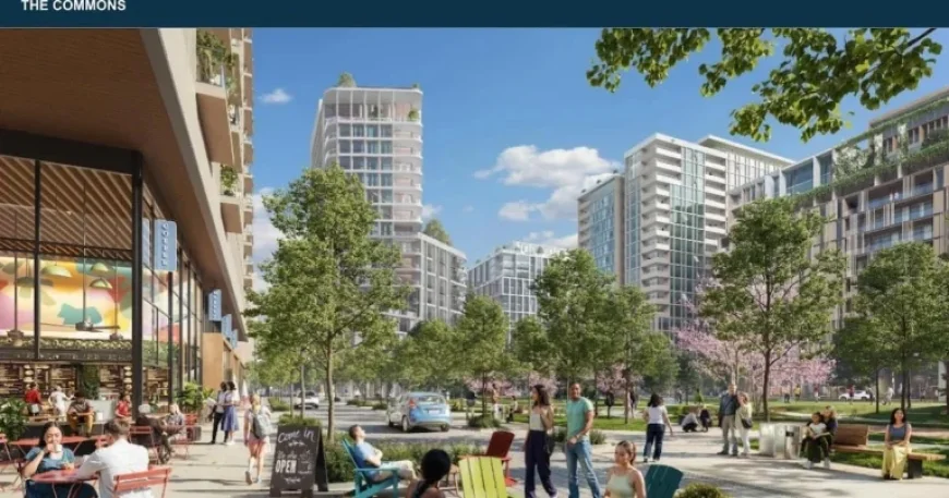 Lloyd Center Celebrates Final Christmas Event