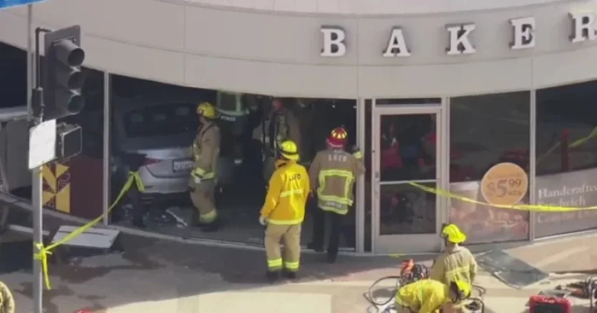 Car Crashes Into Los Angeles Supermarket, Killing 3 and Injuring 6