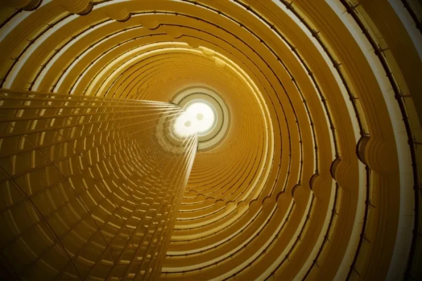 Board Ensures Oversight of AI Operations