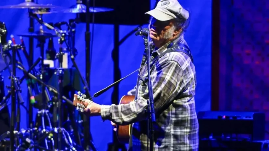 Neil Young Cancels Entire 2026 Concert Tour Dates