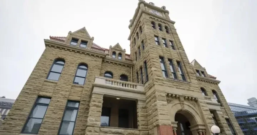 Calgary’s Rezoning Repeal Threatens Federal Funding, Officials Warn