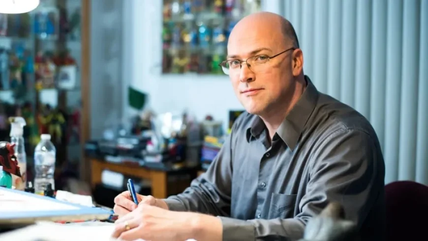 Artist Alex Ross Crafts New Graphic Novel ‘Marvel Dimensions’