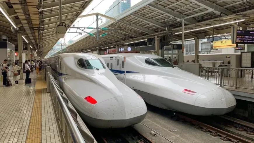 Japan Unveils World’s Fastest Train, Exceeding 370 MPH