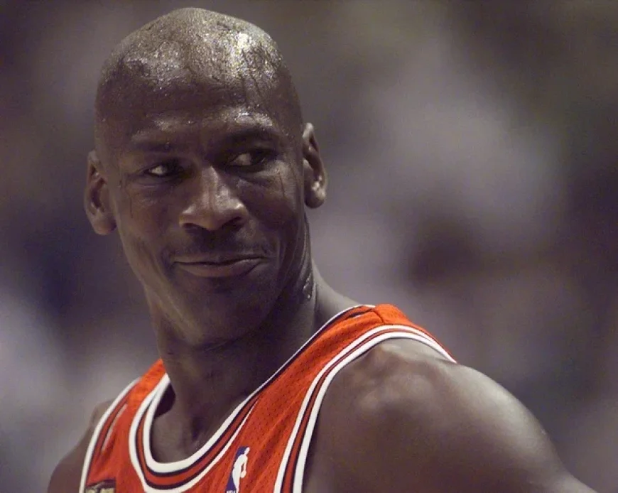 Bob Sura Remembers Michael Jordan’s Intense NBA Introduction: “Little White Boy…”