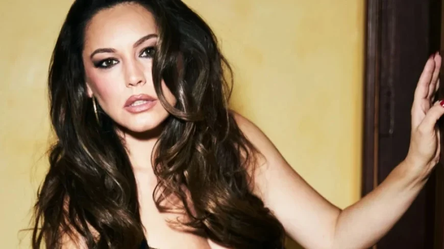 Kelly Brook Revives Lingerie Career, Discusses Sex Pact, Fat Jabs, and Ant & Dec Feud