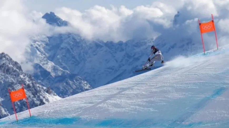 Cande Moreno Suffers Frightening Fall in Milano-Cortina Olympic Downhill Event