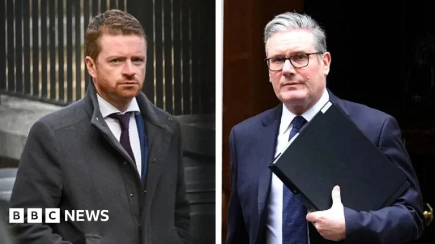 PM’s Chief Aide McSweeney Resigns Amid Mandelson Dispute