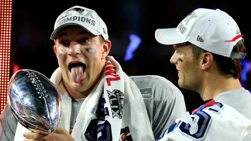 Rob Gronkowski Playfully Labels Tom Brady as a Cat Person
