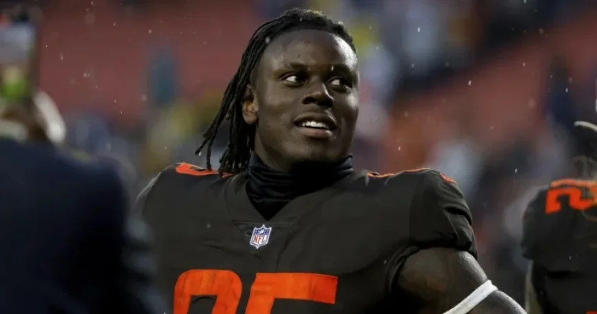 David Njoku Departs Cleveland Browns