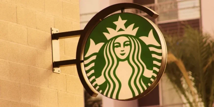 Week in Charts: Starbucks Invests in Discounts, YouTube Approaches 30 Billion Videos