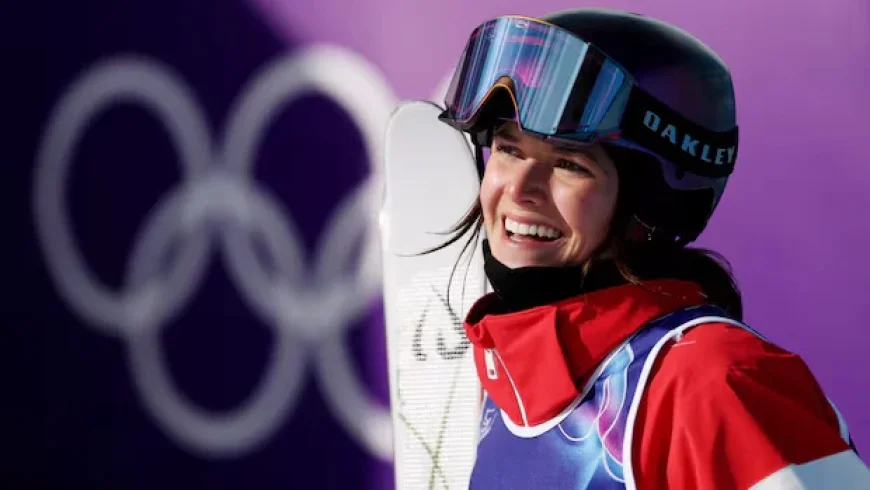 Elizabeth Lemley Wins Gold in Moguls, Maïa Schwinghammer Finishes 6th