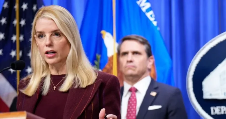 Congress to Question Bondi on Blanche’s Private Meeting with Maxwell