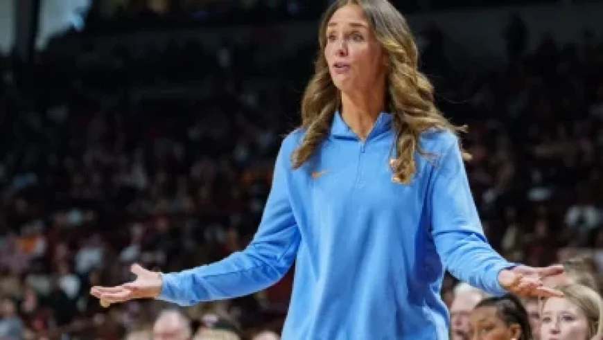 Legendary Olympian Stuns Crowd with Uphill Cross-Country Ski Sprint