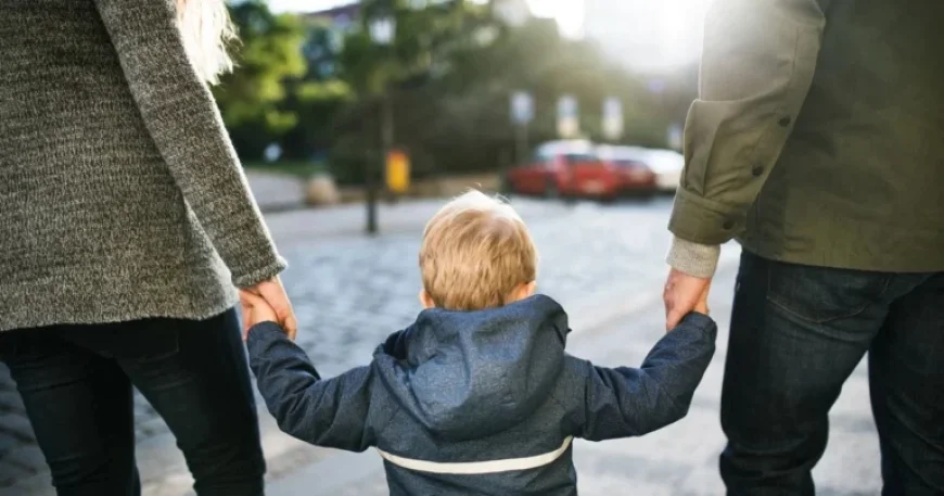 “Sociologist Warns: Motherhood Becoming a Luxury”