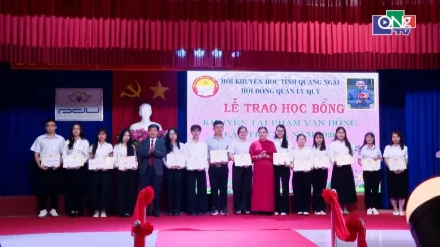 165 Students Awarded Pham Van Dong Talent Scholarship